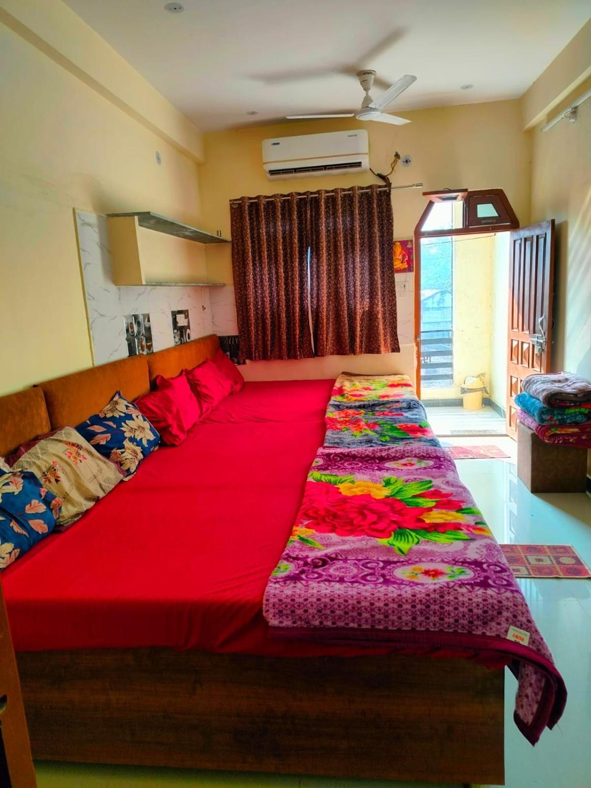 Hotel Maruti Palace Удджайн Екстер'єр фото